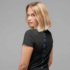 Caramel - Kék mintás fekete női póló 