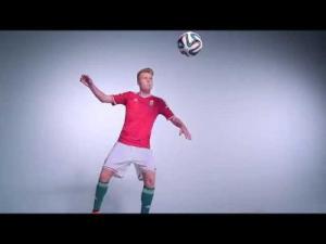 HONEYBEAST – Hazai Pálya