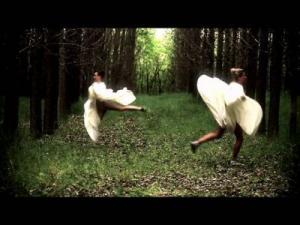 HŐSÖK – Hallo (feat. KRSA)